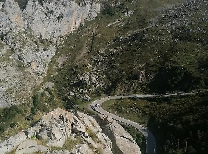 Cumbres De Valdeon 포사다 데 발데온