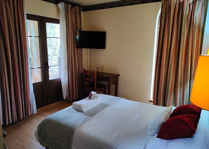 Cumbres De Valdeon Hotel